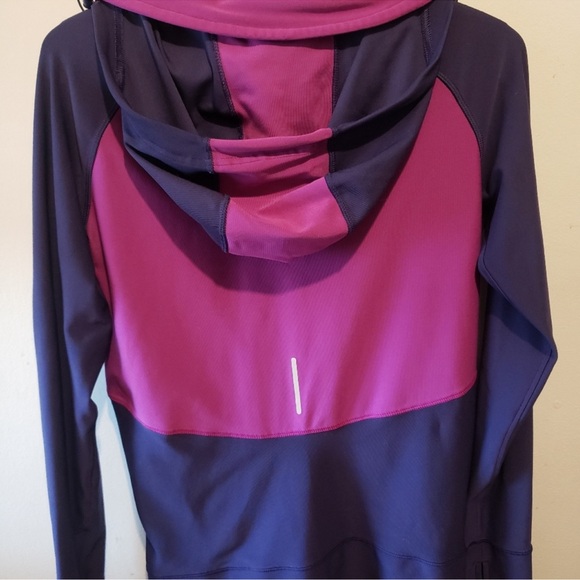 Women’s navy / violet DriFit Nike Jacket, M - Picture 2 of 10